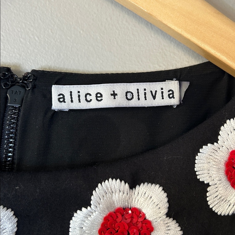 Alice + Olivia Lindsay Floral Sequins Embroidered Dress Black Red White - Picture 6 of 14